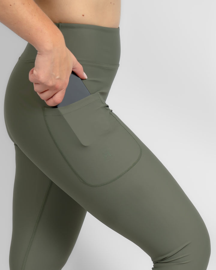 Signature Dusty Green Capri