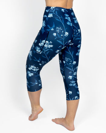 Blue Vintage Bloom Capri