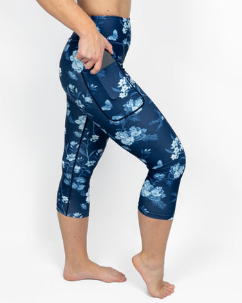 Blue Vintage Bloom Capri