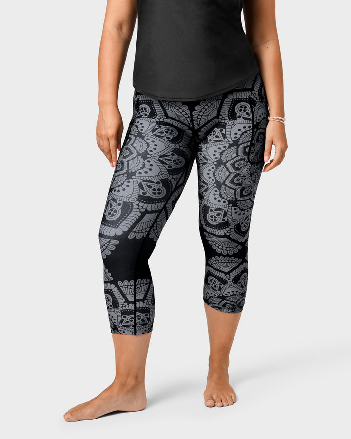 Dark Mandala Capri