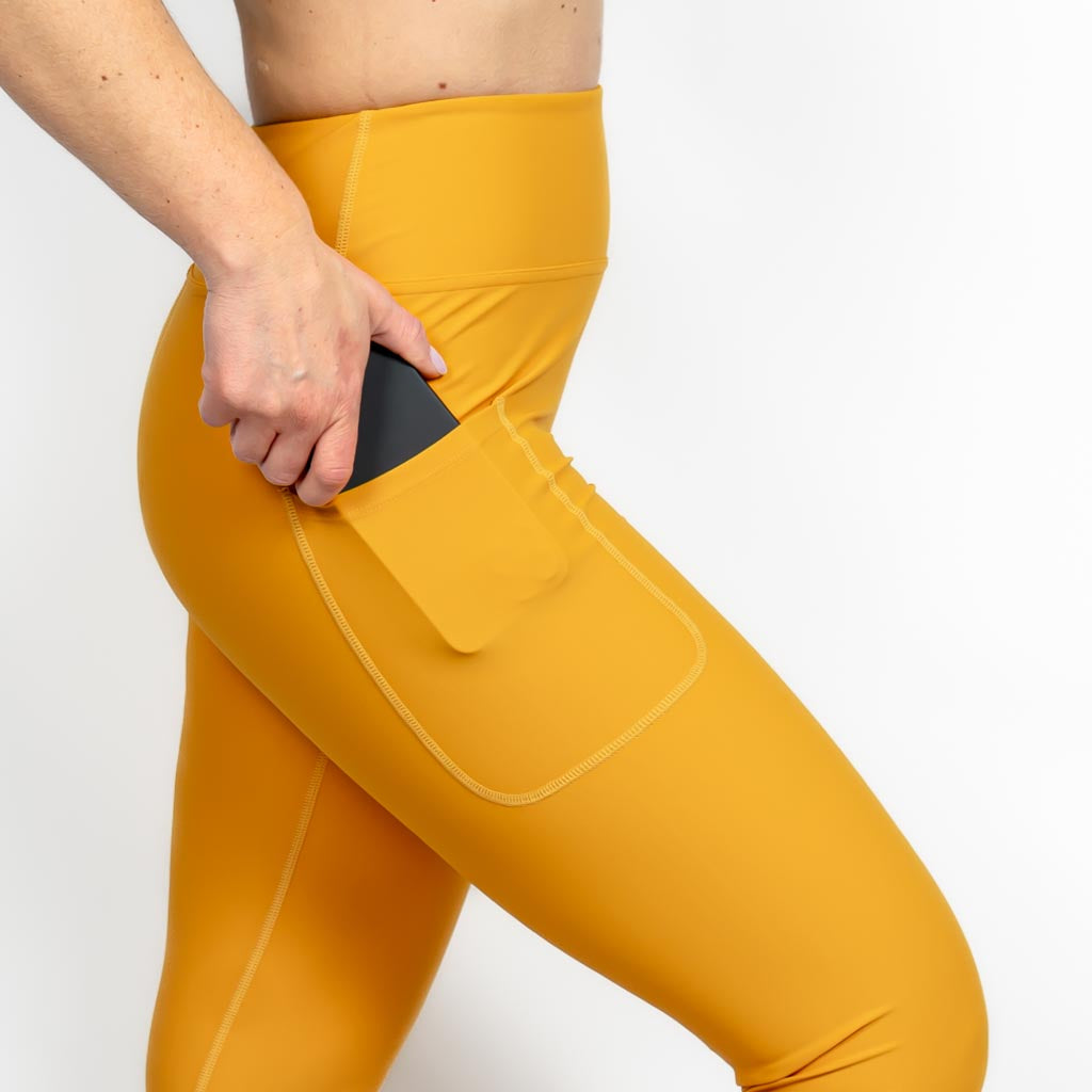 Glow Capri
