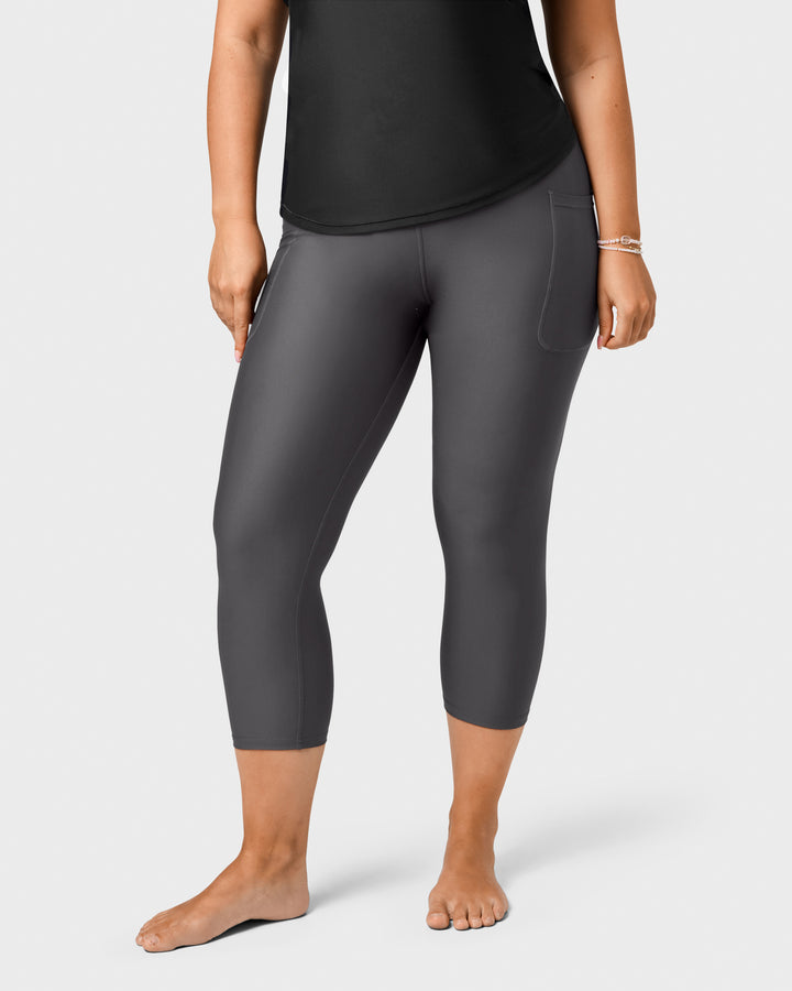 Signature Gray Capri