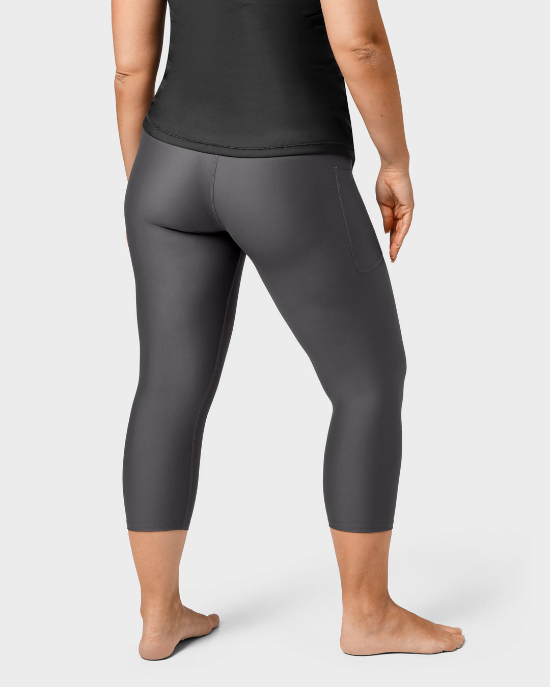 Signature Gray Capri