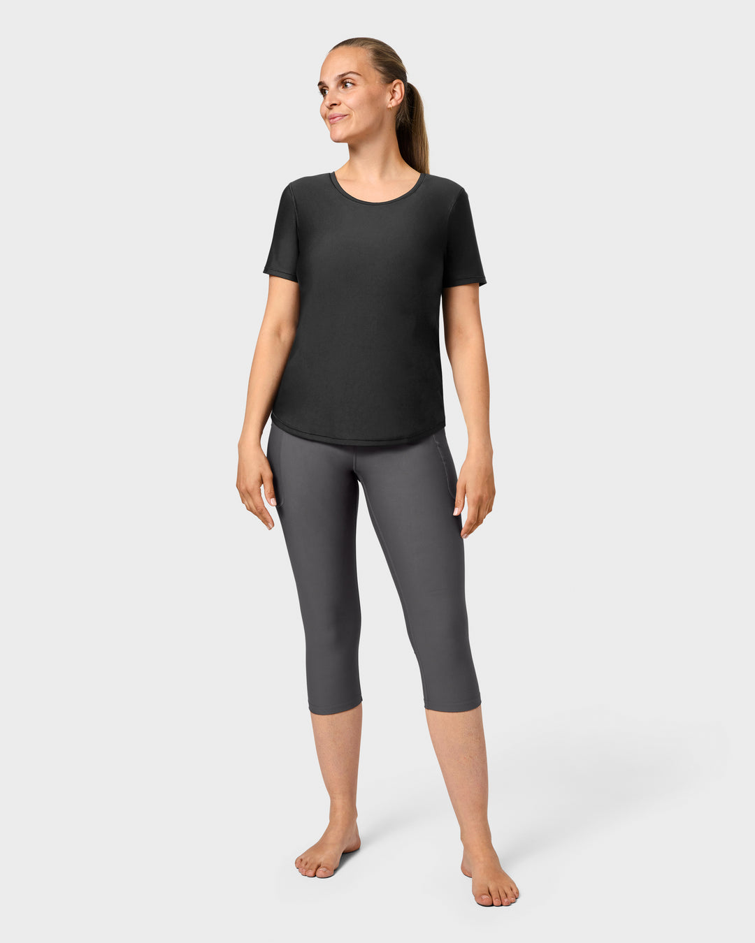 Signature Gray Capri