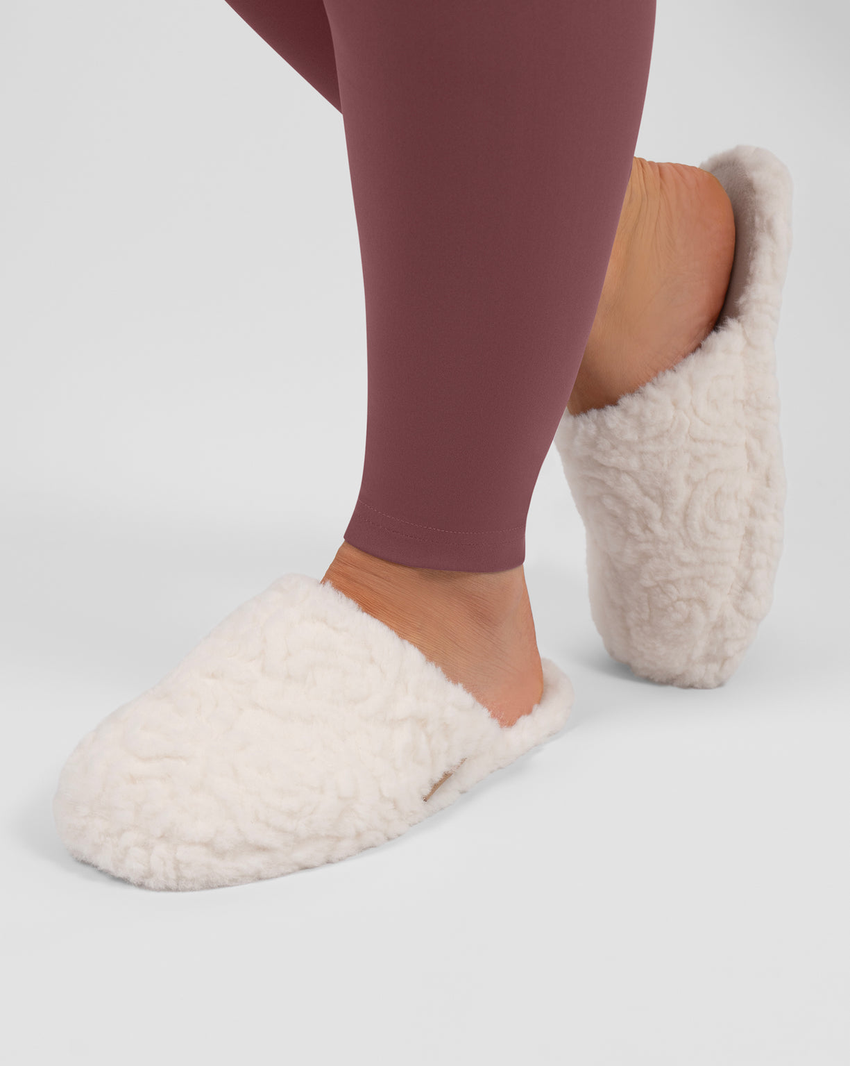 Vega Off-White Homewear Slippers