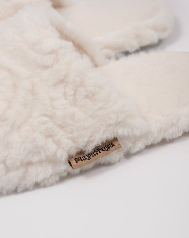 Vega Off-White Homewear Slippers